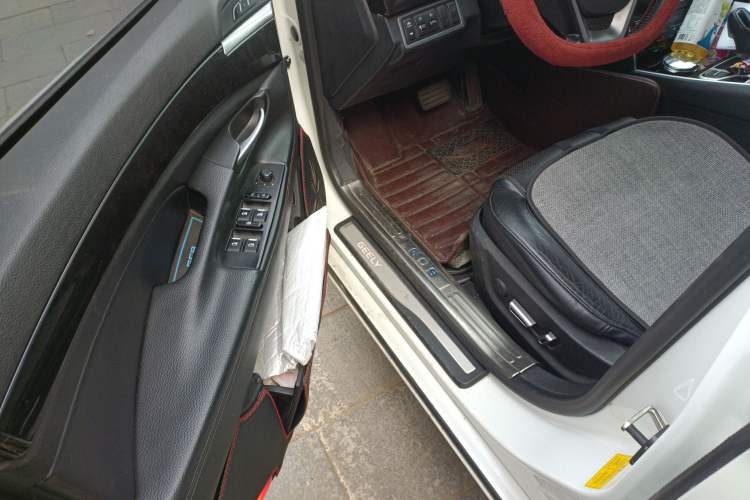 Used Geely Auto Emgrand GT 2015 1.8T Premium Model