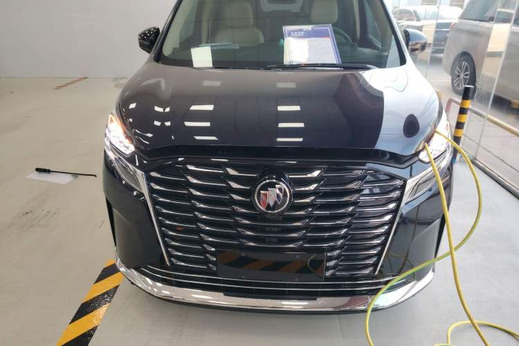 Used Buick GL8 2023 ES Lu Zun Deluxe Model