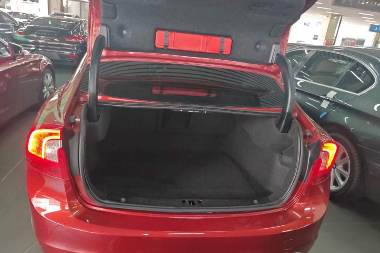 Used Volvo S60 2014 S60L T5 Intelligent Drive Edition