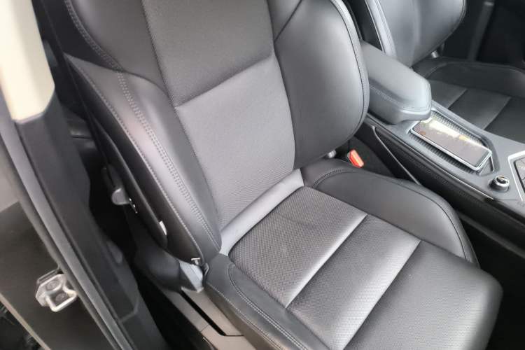 Used Lynk & Co 01 2021 2.0TD Two-Wheel-Drive Pro Trim