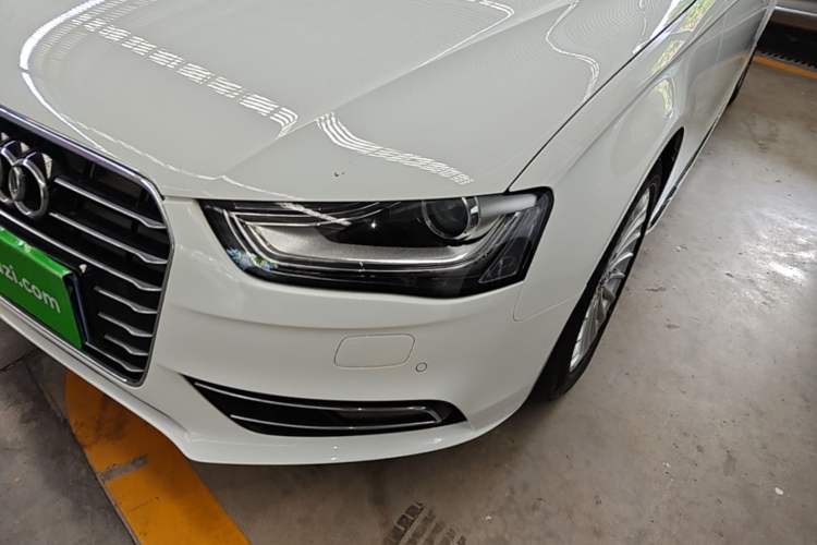 Used Audi A4L 2016 35 TFSI Collector's Edition Automatic Standard Model
