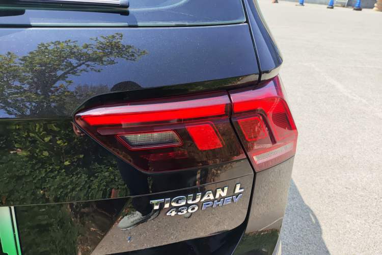 Used Volkswagen Tiguan L New Energy 2020 430 PHEV Plug-in Hybrid Prestige Edition Right Rear Taillight