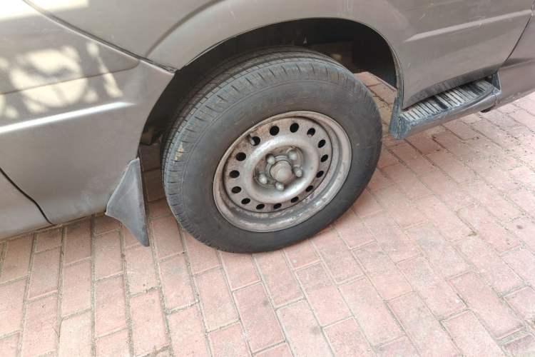 Used Golden Dragon Hiace 