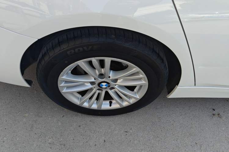 Used BMW 3 Series 2015 320Li Luxury Edition Fashion Model
