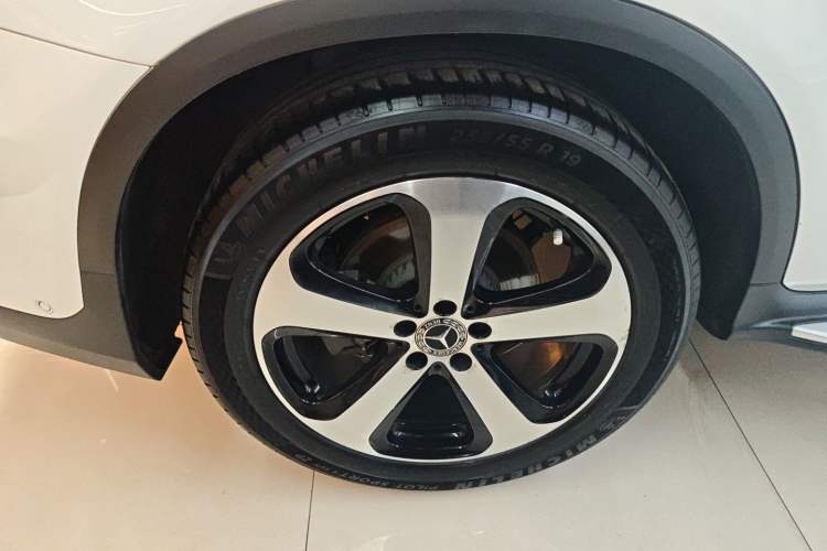 Used Mercedes-Benz GLC 2018 GLC 260 4MATIC Luxury Model