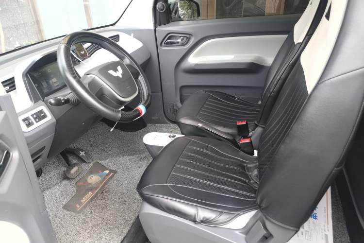 Used Wuling Hongguang MINIEV 2022 Macaron Premium Model – Lithium Iron Phosphate
