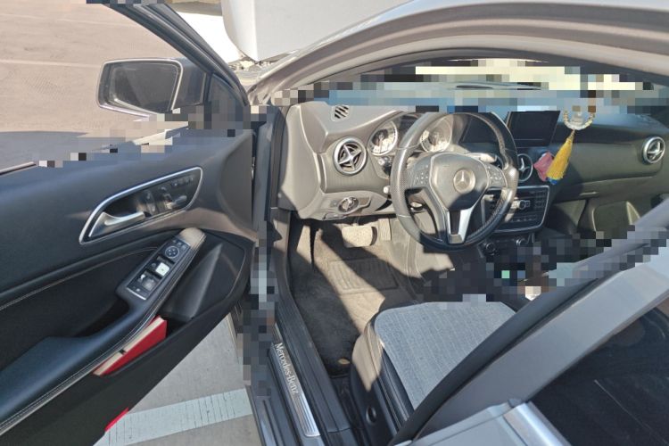 Used Mercedes-Benz A-Class 2015 A 200 Fashion Model
