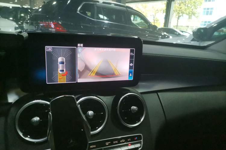 Used Mercedes-Benz C-Class 2021 C 200 L Fashion Edition Sport Version Audio And AC Panel