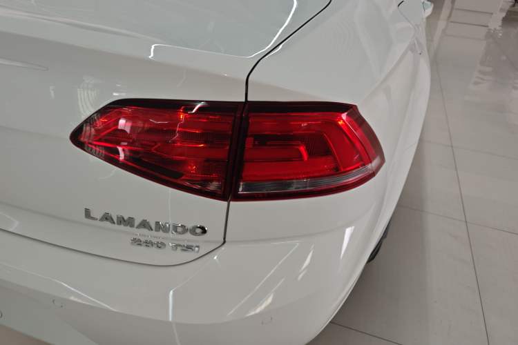 Used Volkswagen Lamando 2018 280TSI DSG Comfort Edition