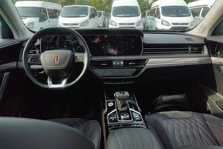 Used Hongqi HS5 2022 Facelifted Version 2.0T Smart Connect Flagship All-Wheel-Drive Edition
