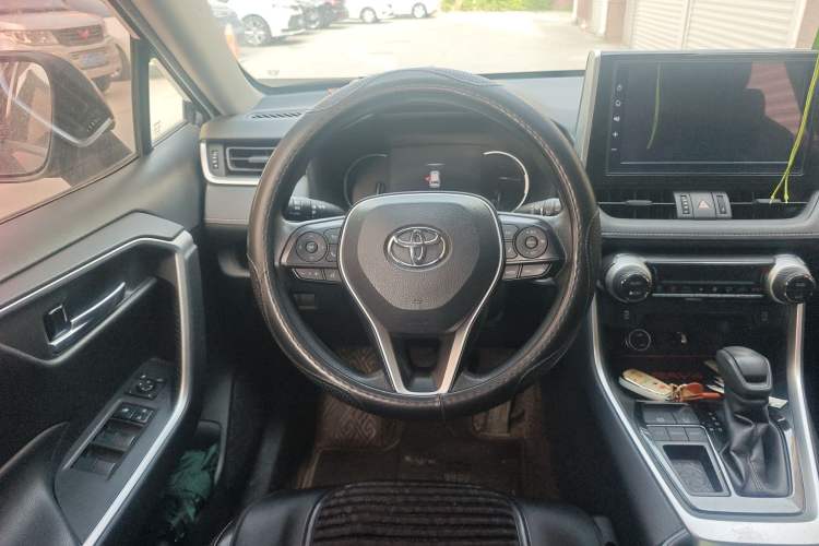 Used Toyota RAV4 2020 2.0L CVT Two-Wheel Drive Fashion Edition