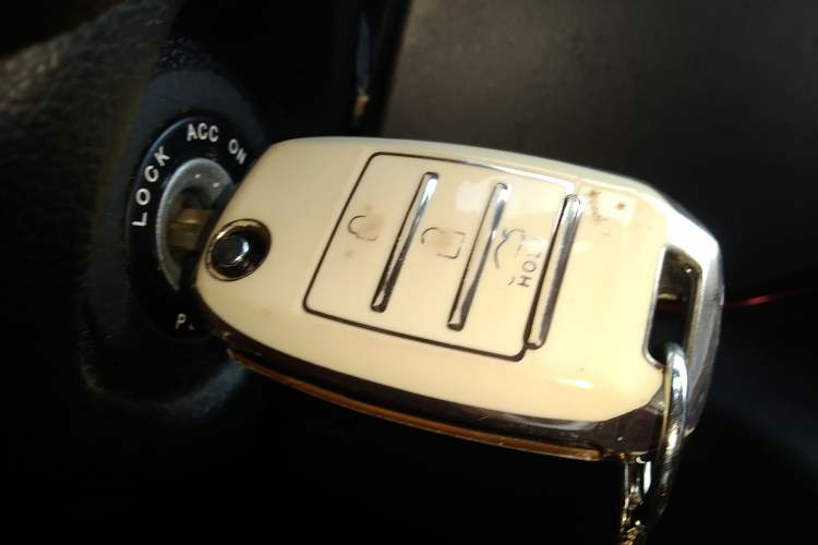 Used Kia Sportage R 2015 2.0L Automatic Two-Wheel Drive GL Vehicle Key