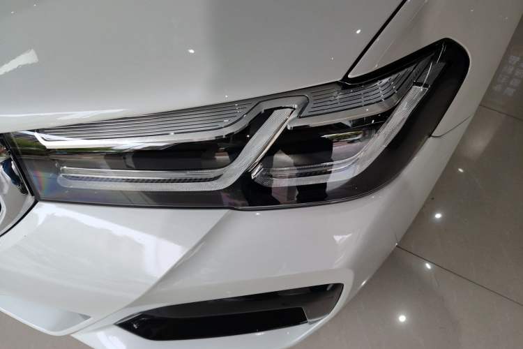 Used BMW 5 Series 2021 525Li M Sport Package Left Front Headlight