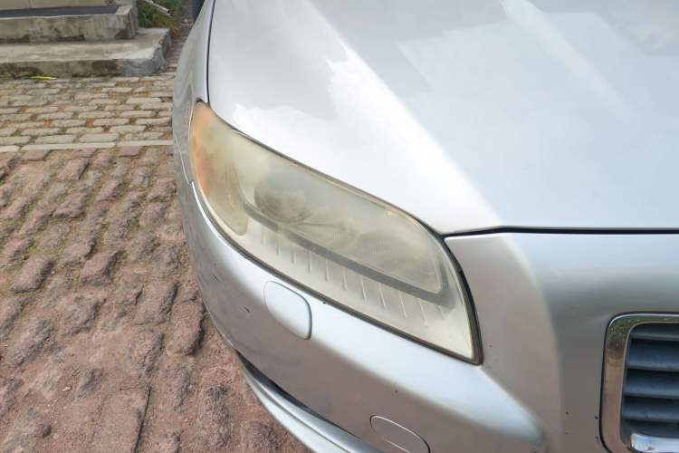 Used Volvo S80L 2009 2.5T ZhiZun Edition Right Front Headlight