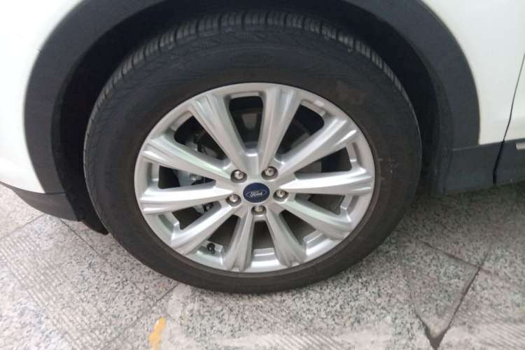 Used Ford Kuga 2018 EcoBoost 180 Two-Wheel-Drive Luxury Wing Edition
