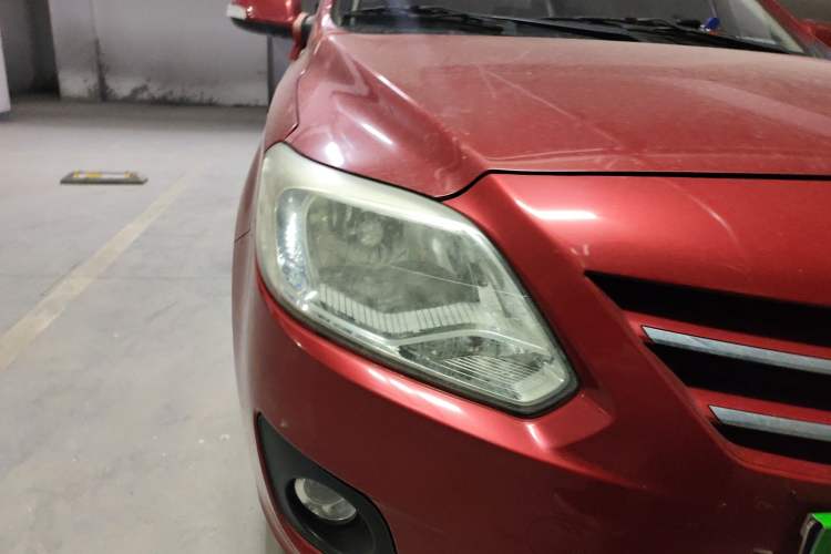 Used CHANGAN Alsvin V3 2012 1.3L Manual Luxury Version China IV Standard
