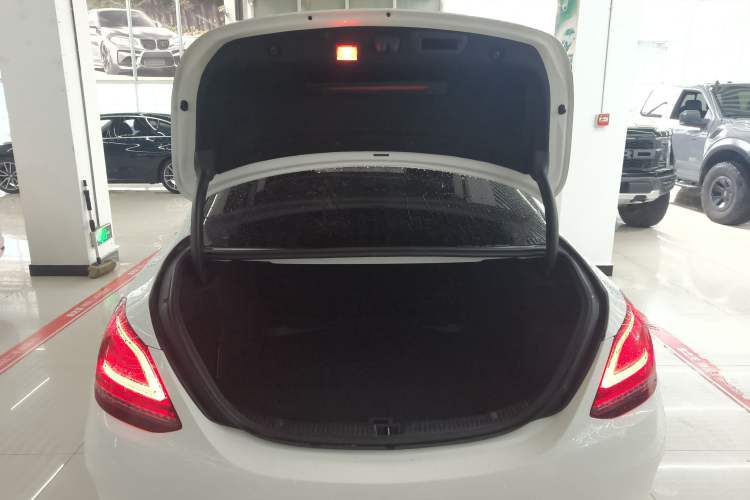 Used Mercedes-Benz C-Class 2019 C 260 Sport Edition Trunk