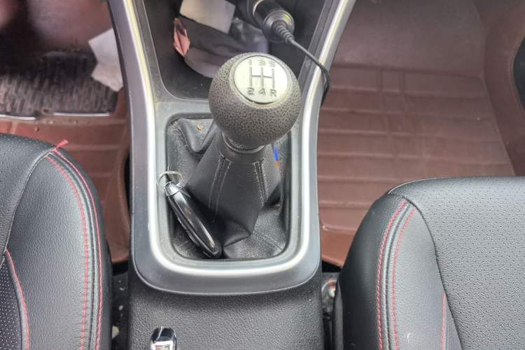 Used Suzuki S-Cross 2014 1.6L Manual Two-Wheel Drive Elite Model
