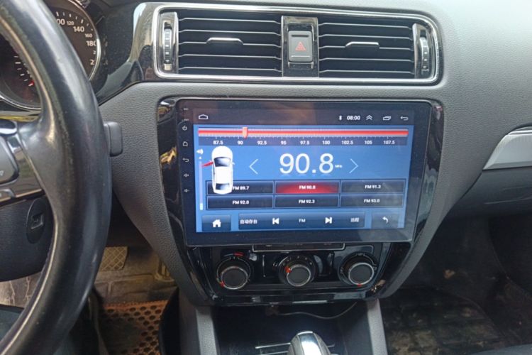 Used Volkswagen Sagitar 2018 1.6L Automatic Comfort Model Audio And AC Panel