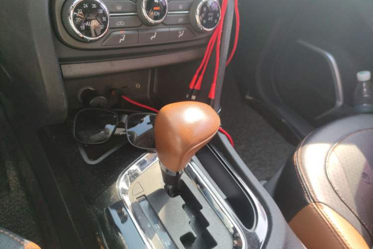 Used Soueast DX7 2017 1.5T Automatic Luxury Model
