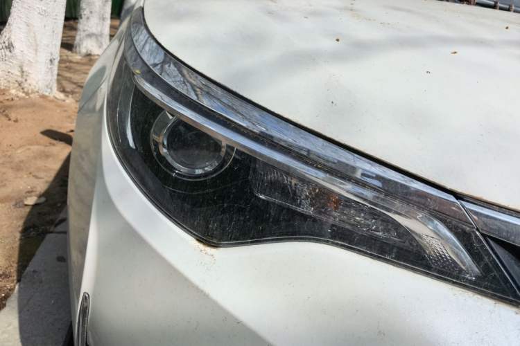 Used Toyota Levin 2017 Revised 185T CVT Elite Edition China V Standard Right Front Headlight