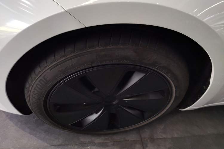 Used Tesla Model 3 2025 Rear-Wheel-Drive Version Left Front Wheel Hub