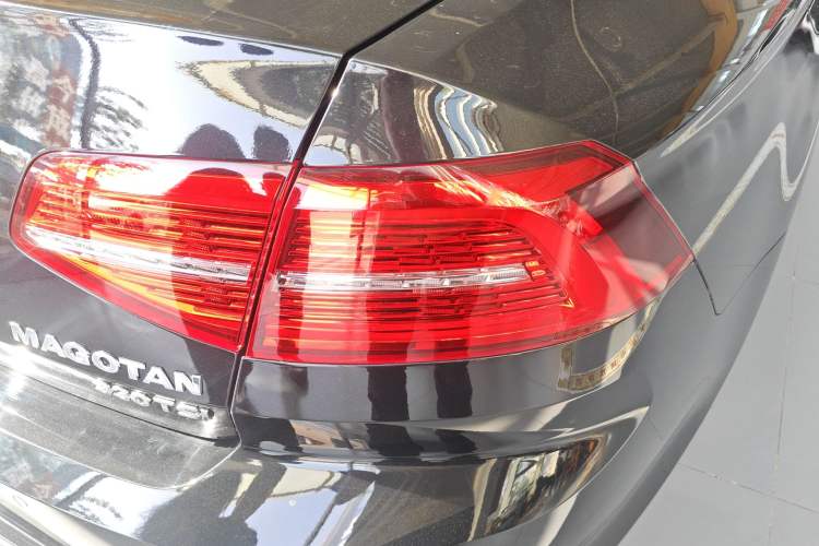 Used Volkswagen Magotan 2019 330TSI DSG Luxury Version China VI Standard
