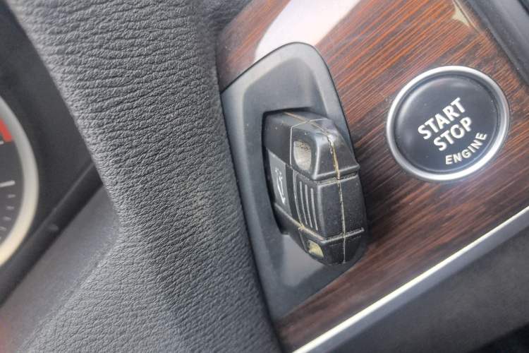 Used BMW X6 2012 xDrive35i Vehicle Key