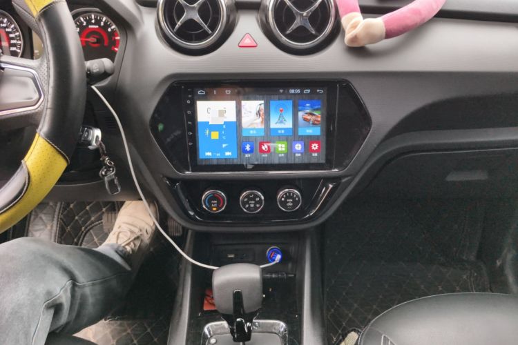 Used Soueast DX3 2019 1.5T CVT Luxury Version China V Standard
