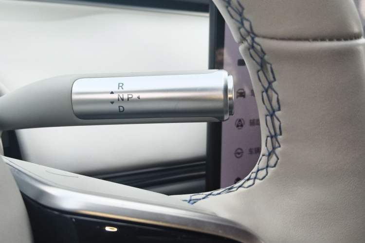 Used Hima Luxeed S7 2024 Ultra Four-Wheel Drive Flagship Edition Gear Lever