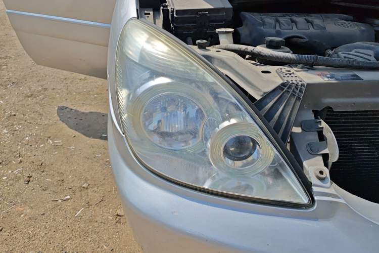 Used Buick GL8 2013 2.4L Executive Edition Right Front Headlight