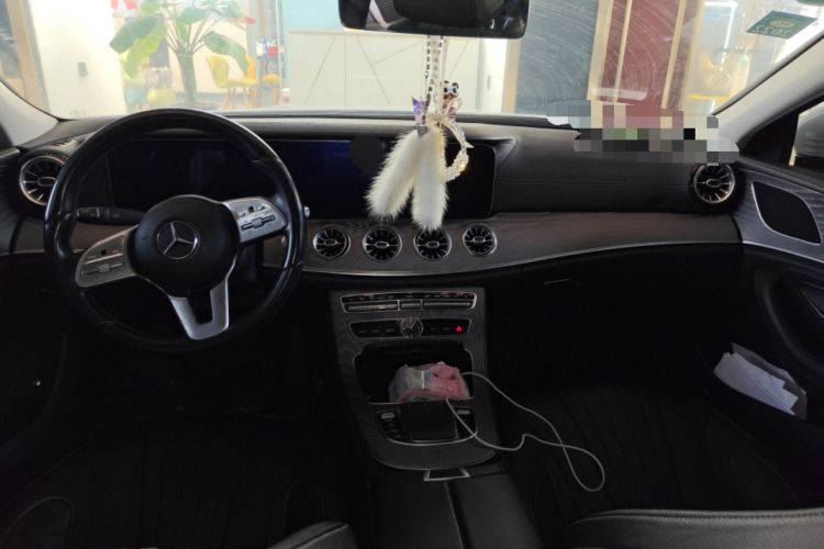 Used Mercedes-Benz CLS 2020 CLS 300 Sport Edition Center Console