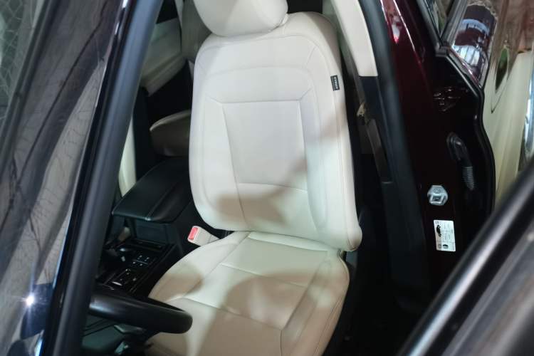 Used Ford Explorer 2020 EcoBoost 285 Rear-Drive Trend Edition 6 Seats