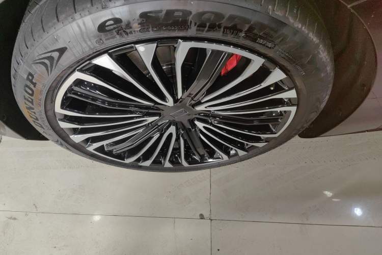 Used Avatr 12 2026 Ultra Pure-Electric All-Wheel-Drive Version Exterior 4