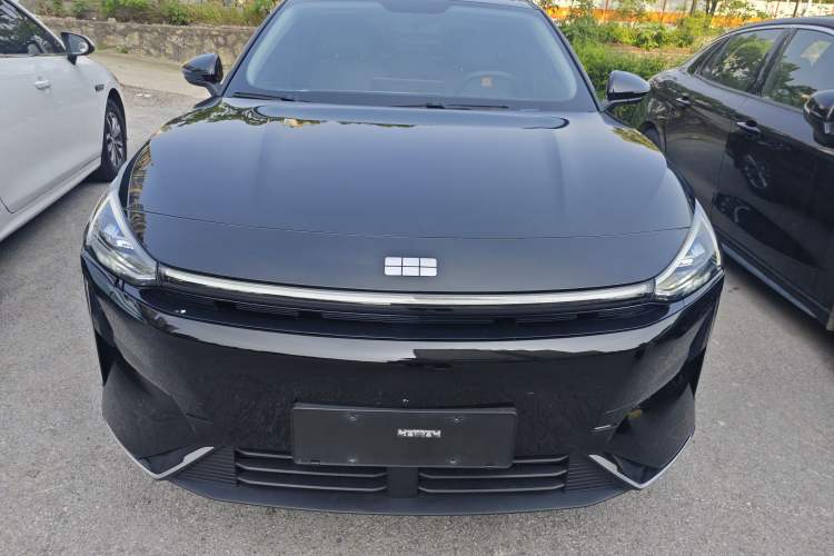 Used Geely Galaxy L6 2025 EM-i 140km Long-Range Version