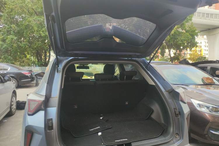 Used GAC Trumpchi GS3 2023 Shadow Speed 270T R-STYLE Edition Trunk