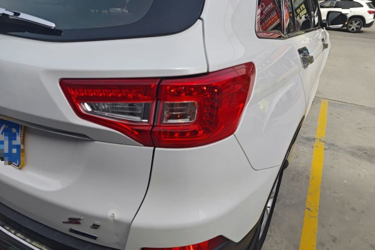 Used Changan CS75 2014 2.0L Manual Luxury Version China IV Standard