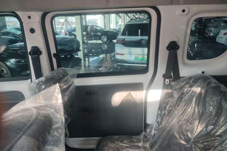 Used Wuling Zhiguang New Energy 2025 Standard Model