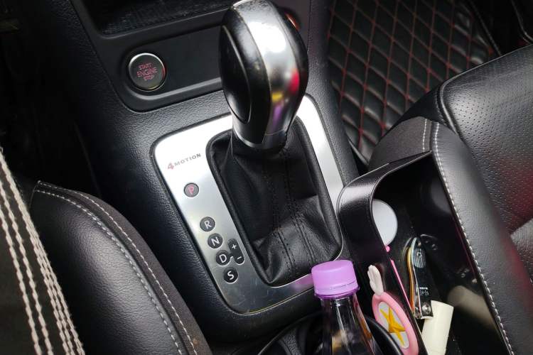 Used Volkswagen Tiguan 2016 330TSI Automatic All-Wheel Drive Luxury Edition Gear Lever