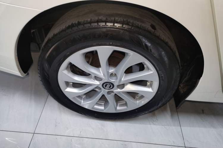 Used Nissan Sylphy 2021 Classic 1.6XL CVT Luxury Edition Exterior 5