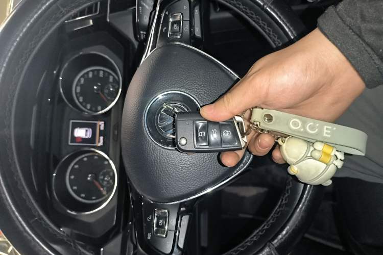 Used Volkswagen Tiguan L 2017 330TSI Automatic Two-Wheel Drive Luxury Edition