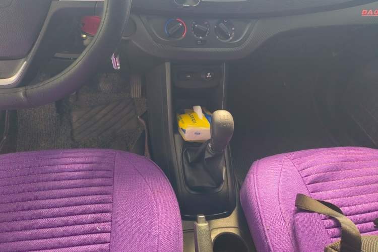 Used Baojun 310 2020 1.2L Manual Comfort Edition Gear Lever