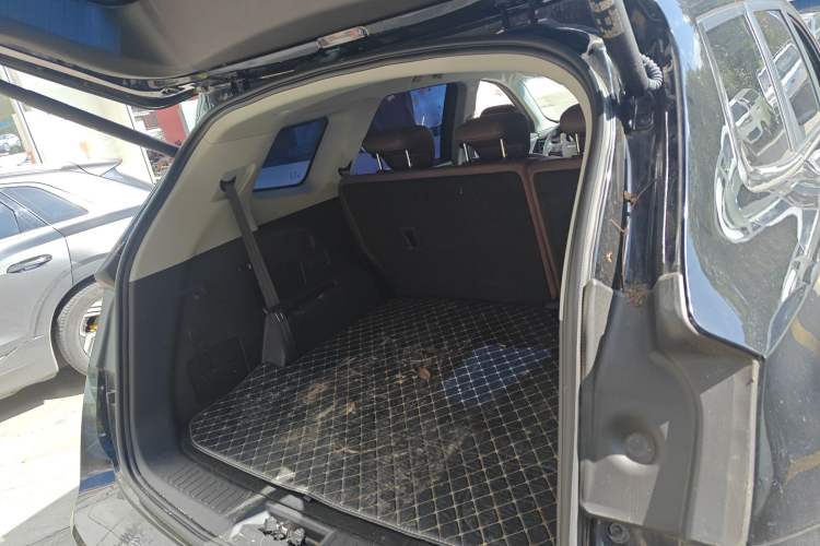 Used JETOUR X90 PLUS 2024 1.6TD DCT Family Fun Edition 7 Seats
