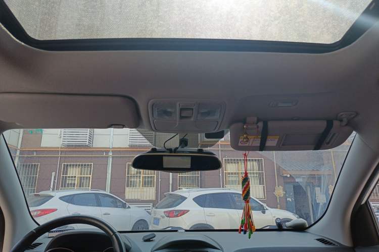 Used Hyundai ix35 2015 2.0L Automatic 2WD Smart Version China V Standard
