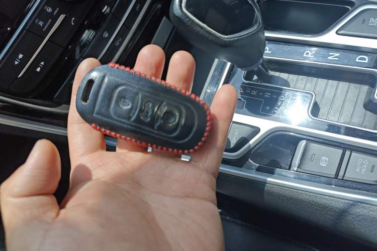 Used Geely Auto Emgrand GT 2017 1.8T Luxury Model
