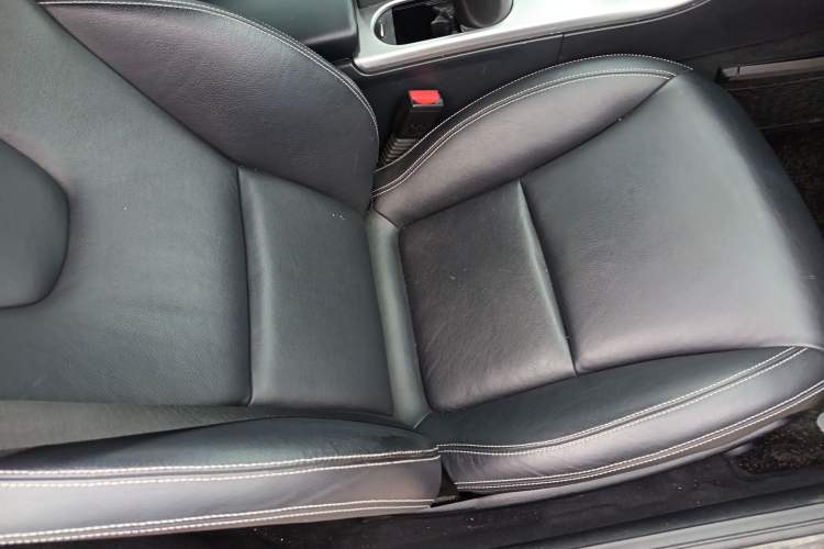 Used Mercedes-Benz SLK-Class 2011 SLK 200 Fashion Model