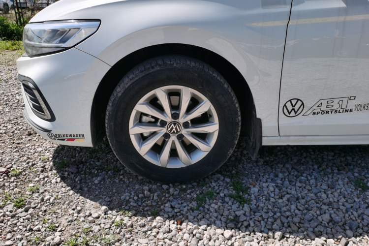 Used Volkswagen Bora 2023 1.5L Automatic Changer Limited Edition Left Front Wheel Hub