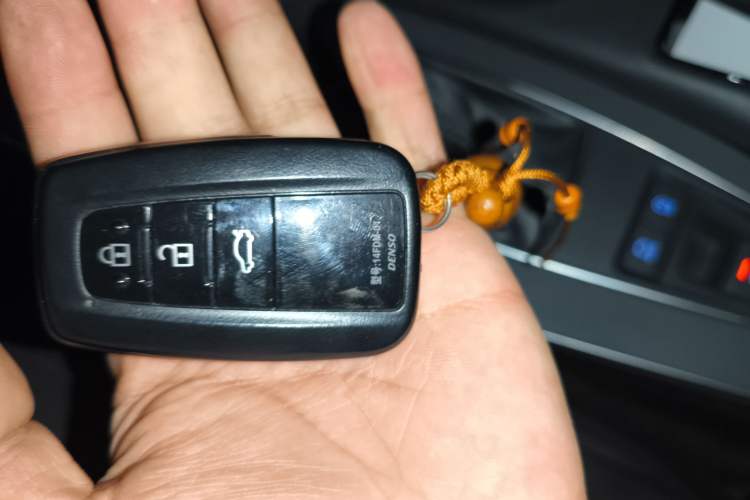 Used Toyota Avalon 2019 2.0L Luxury Edition China VI Standard
