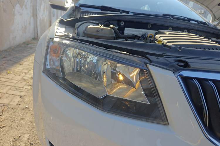 Used Skoda Octavia 2016 1.6L Automatic Smart Drive Edition