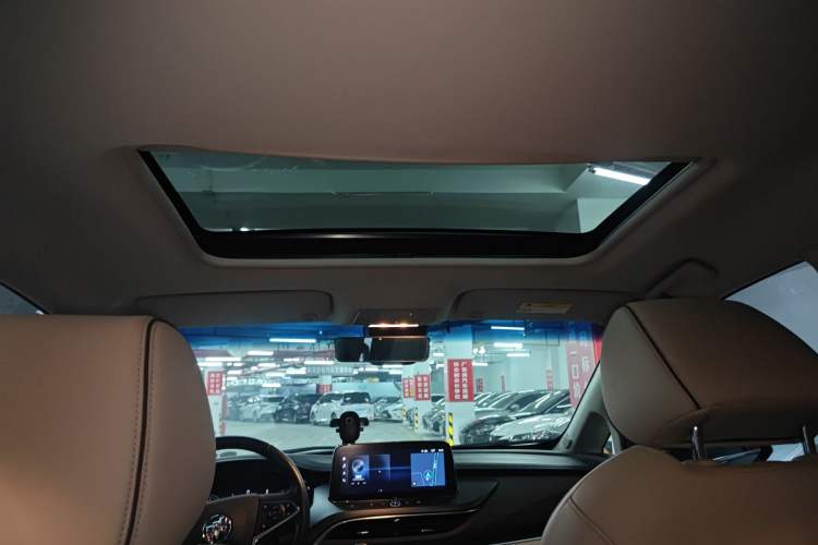 Used Buick GL8 2022 Land Cruiser Executive Class 652T Smart Luxury Model